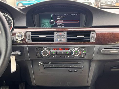 Used 2011 BMW M3 Convertible RWD image 23