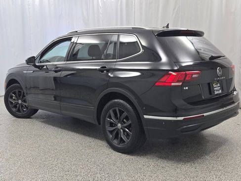 Used 2024 Volkswagen Tiguan SE image 17