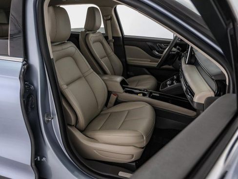 Used 2022 Lincoln Corsair FWD image 28