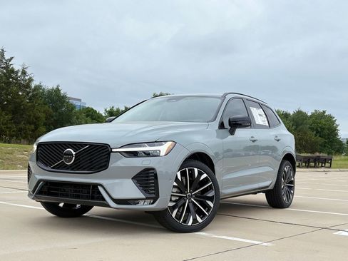 New 2026 Volvo XC60 B5 Ultra w/ Protection Package Premier AWD/4WD image 2