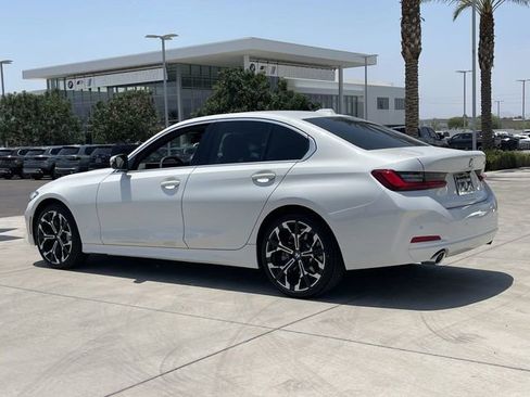 Used 2025 BMW 330i Sedan w/ Premium Package image 8