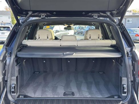 Used 2021 BMW X5 xDrive40i w/ Convenience Package image 14
