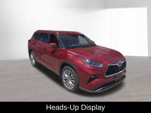 Used 2022 Toyota Highlander Platinum AWD/4WD image 6