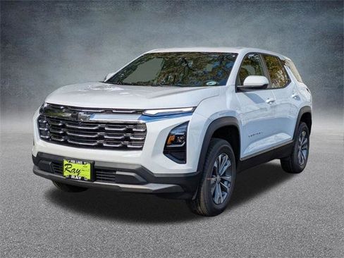 New 2026 Chevrolet Equinox LT image 8