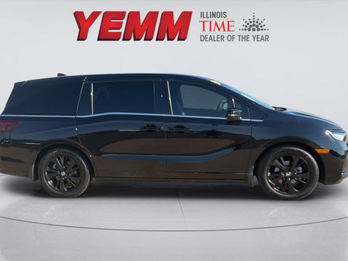 Used 2023 Honda Odyssey Sport image 8
