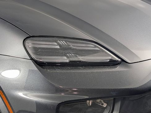 New 2026 Porsche Macan 4S Electric image 15