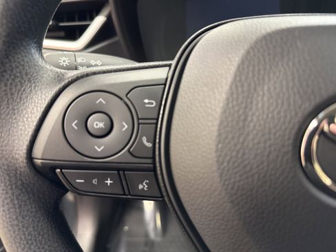 Used 2026 Toyota Corolla LE image 31