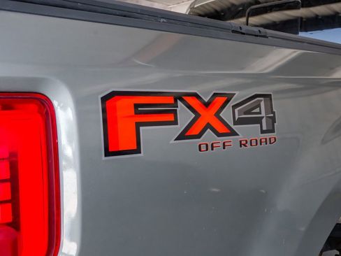 Used 2019 Ford F250 Platinum w/ Platinum Ultimate Package image 55