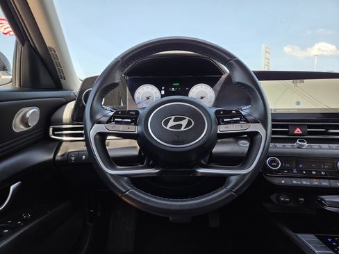Used 2024 Hyundai Elantra Limited FWD image 44