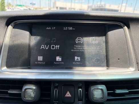 Used 2019 Kia Optima LX FWD image 16