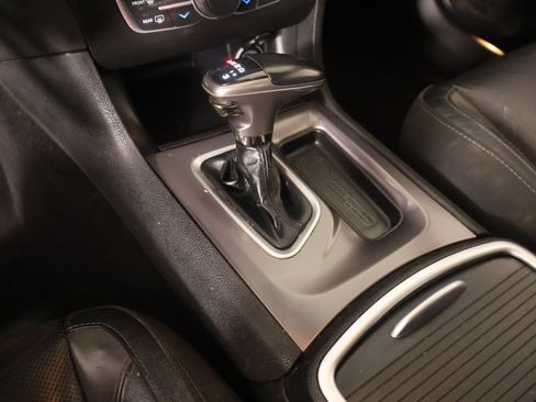 Used 2022 Dodge Charger SXT w/ Leather Interior Group RWD image 8