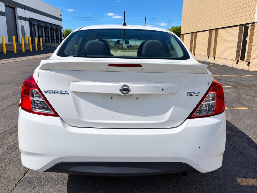 Used 2017 Nissan Versa SV FWD image 4