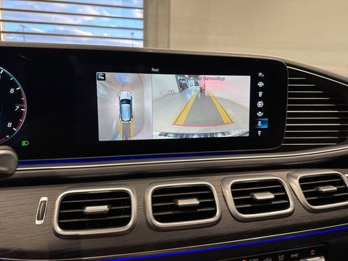 Used 2023 Mercedes-Benz GLE 350 4MATIC w/ AMG Line Exterior image 24