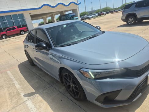 Used 2024 Honda Civic Sport image 1