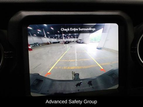 Used 2020 Jeep Gladiator Overland image 10