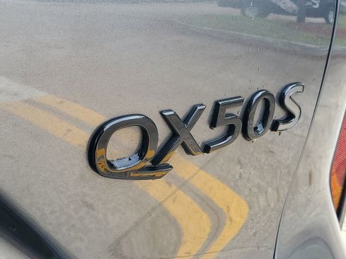 Used 2023 INFINITI QX50 Sport AWD/4WD image 8