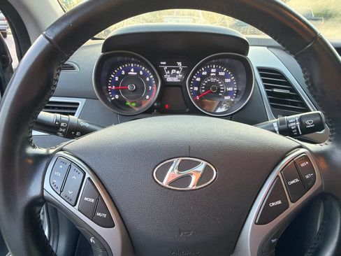 Used 2016 Hyundai Elantra Value Edition FWD image 7