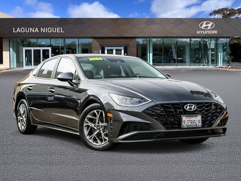 Used 2023 Hyundai Sonata SEL FWD image 1
