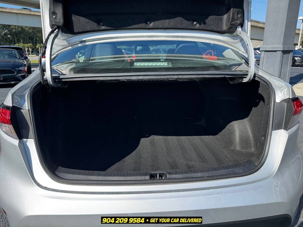 Used 2023 Toyota Corolla LE FWD image 29