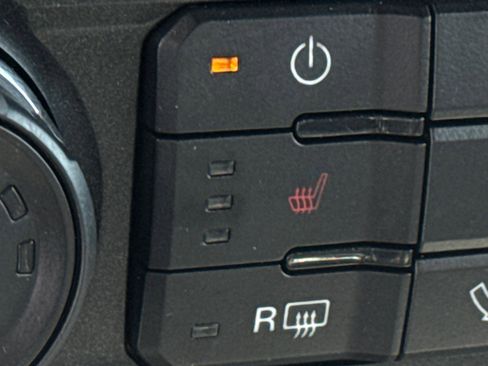 Used 2018 Ford F150 XLT w/ Equipment Group 302A Luxury image 17