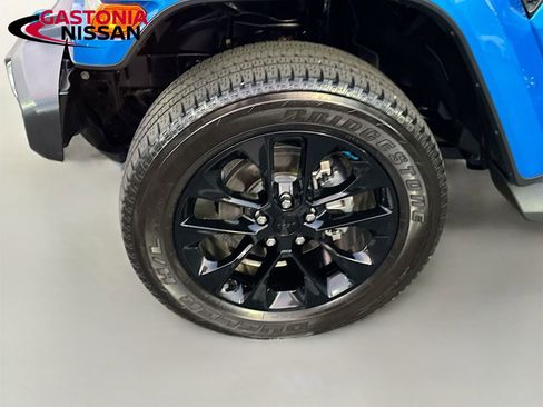 Used 2022 Jeep Wrangler Unlimited Sahara w/ Cold Weather Group image 38