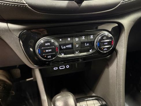 Used 2021 Buick Encore GX Select w/ Advanced Technology Package FWD image 22