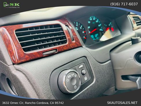 Used 2011 Chevrolet Impala LS Sedan 4D image 13