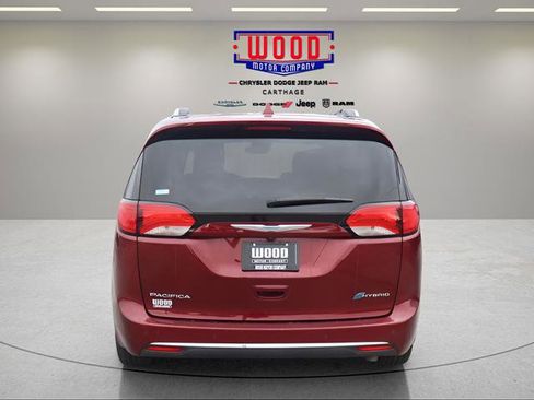 Used 2020 Chrysler Pacifica Limited w/ Advanced Safetytec Group FWD image 4