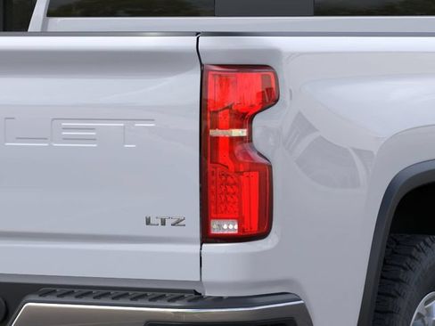 New 2026 Chevrolet Silverado 2500 LTZ w/ LTZ Convenience Package AWD/4WD image 11