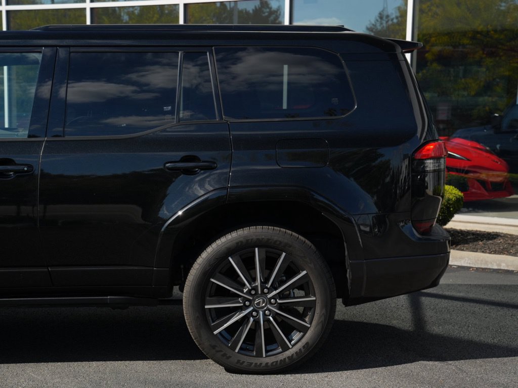 Used 2025 Lexus GX 550 w/ Accessory Package (2T) AWD/4WD image 5