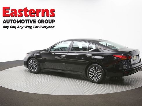 Used 2023 Nissan Altima 2.5 SV FWD image 62