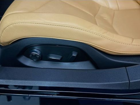 Used 2025 Chevrolet Corvette Stingray Preferred Cpe w/ 2LT image 22