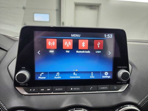 Used 2023 Nissan Sentra SV image 44