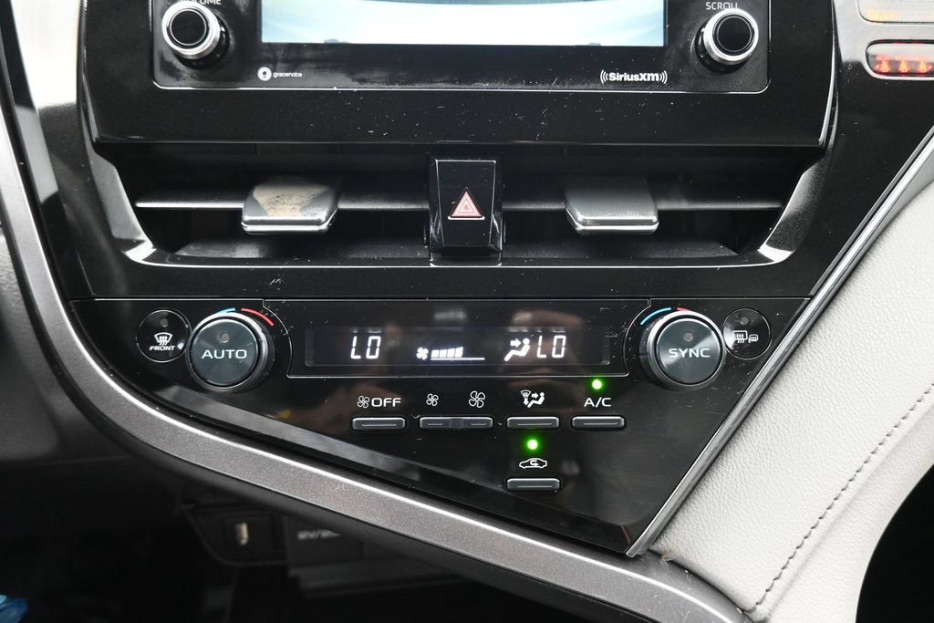 Used 2023 Toyota Camry SE FWD image 19