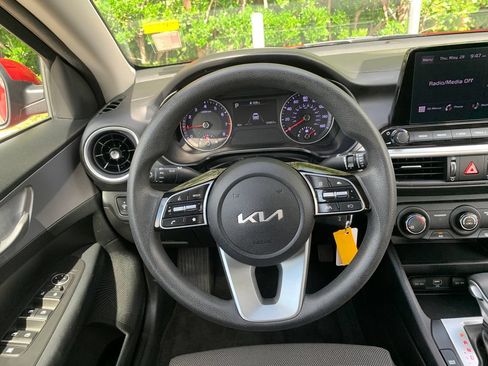 Used 2023 Kia Forte LXS FWD image 12