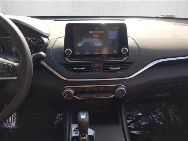 Used 2022 Nissan Altima 2.5 SV FWD image 13
