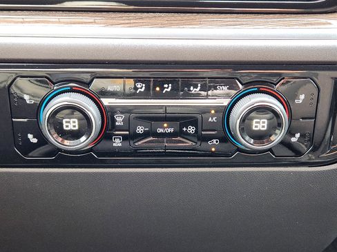 Certified 2025 Chevrolet Silverado 1500 LT image 19