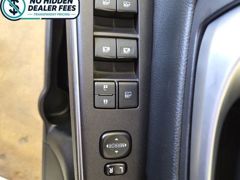 Used 2015 Toyota Camry SE FWD image 21