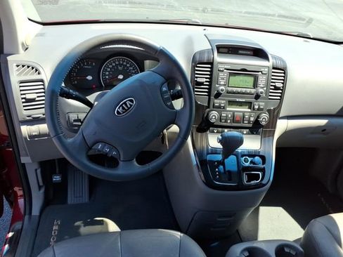 Used 2012 Kia Sedona EX w/ Luxury Pkg FWD image 19
