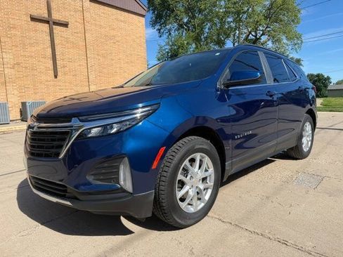 Used 2022 Chevrolet Equinox LT AWD/4WD image 11