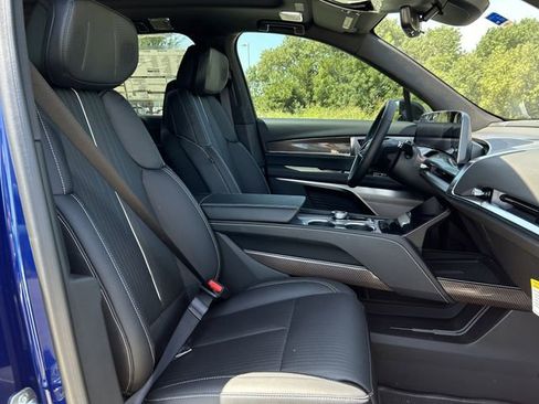 New 2026 Cadillac Vistiq Sport AWD/4WD image 24