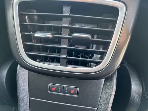 Used 2019 Lincoln Nautilus Select AWD/4WD image 18