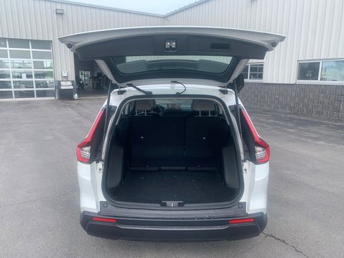 Used 2023 Honda CR-V LX image 12