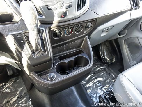 Used 2018 Ford Transit 350 XL image 17