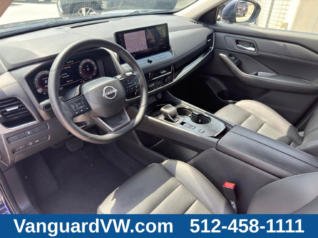 Used 2026 Nissan Rogue SL FWD image 8
