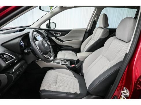 Used 2021 Subaru Forester Premium AWD/4WD image 33