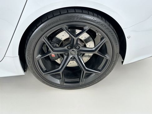 Used 2024 Audi RS 7 Performance image 34