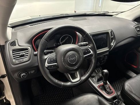 Used 2018 Jeep Compass Trailhawk w/ Navigation Group image 13