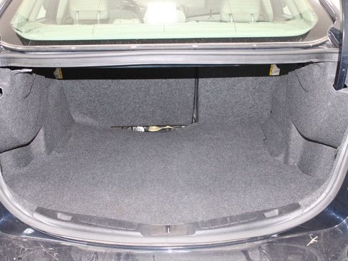 Used 2020 Ford Fusion SE FWD image 12