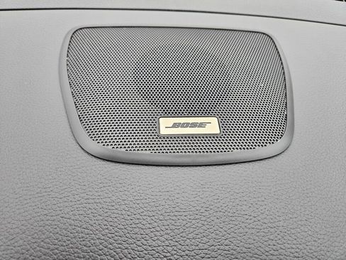 Used 2019 Nissan Rogue SV w/ Sun & Sound Touring Package image 12